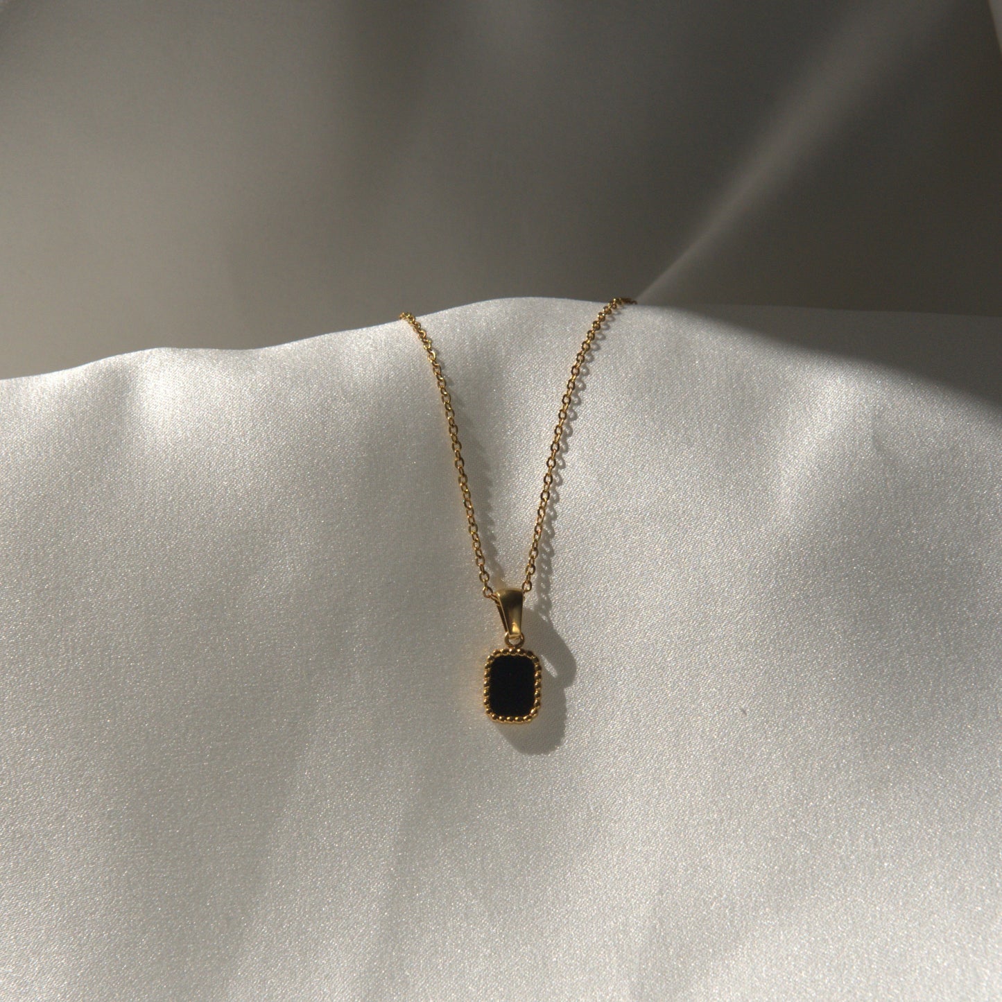 Black Pendent Necklace